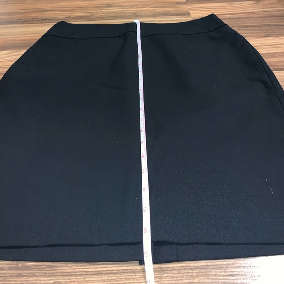 EUC - Banana Republic- Lightwt Wool Pencil Skirt - Picture 4 of 7